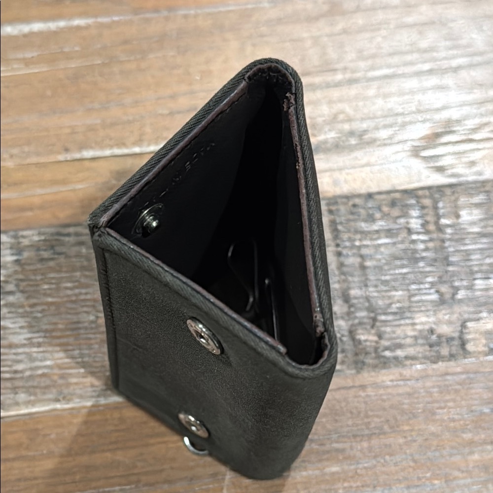 Prada Tri-Fold Key Case (Black) - Picture 11 of 12